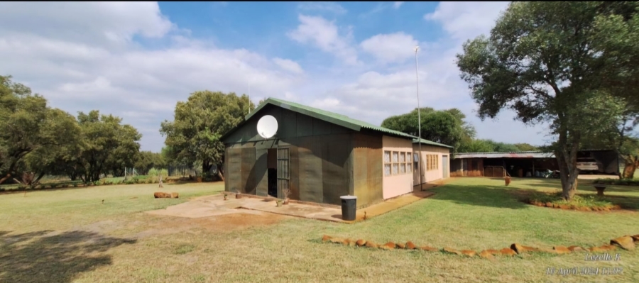 Commercial Property for Sale in Swartruggens North West